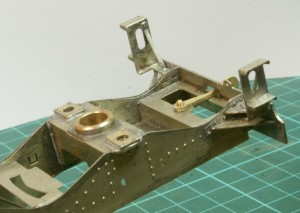 Rear bogie attachment